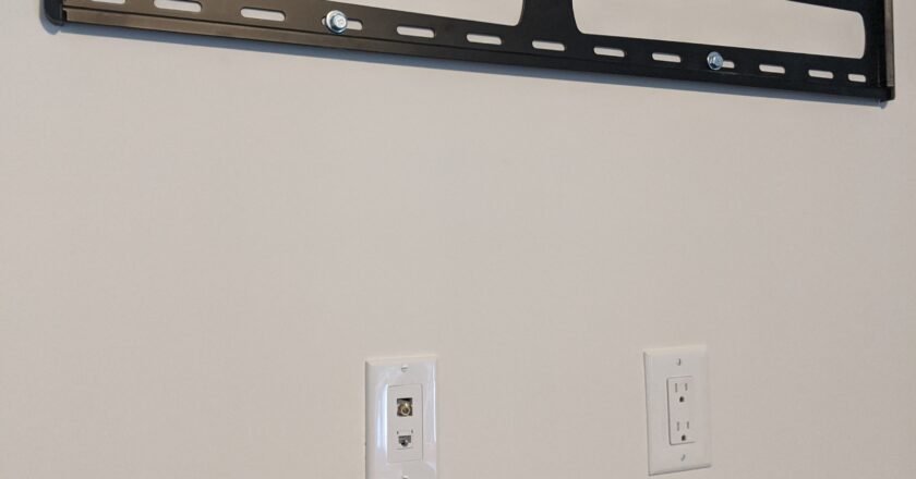 Enjoy Seamless Entertainment with Expert TV Setup in Toronto
