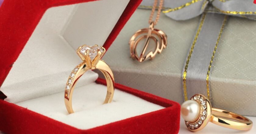 Love’s Essence Captured in Every Curve and Carat