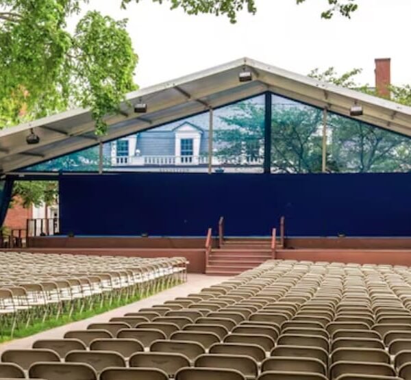 How Commercial Event Tents Ensure an Exceptional and Comfortable Guest Experience